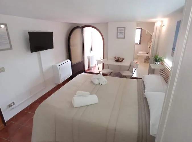 Homeclass Mercantile バーリ