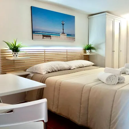 Homeclass Mercantile Ferienhaus Bari